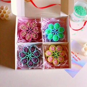 4 Blue-Green ASMR Flower Soaps with Starch, Crunchy Gift Set for ASMR Lover, Crushing Cutting Crumble Damaging Crispy Flower Shaped Soaps