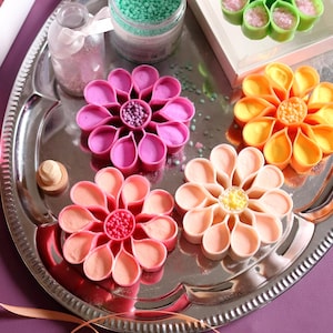 ASMR Flower Shaped SOAP for Crushing, Crunchy Soap with Starch for Cutting, Crispy Asmr Purple Orange Pink Green Soap, Mothers Day Gift Box