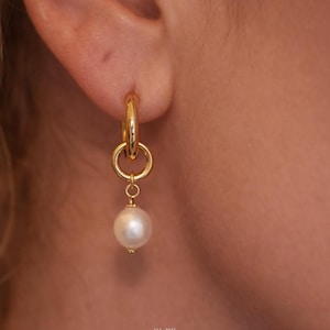 MOON Modular Pearl Hoops | 18K Gold Plated Stainless Steel | Removable Freshwater Pearl | Waterproof Gold Hoop Earrings