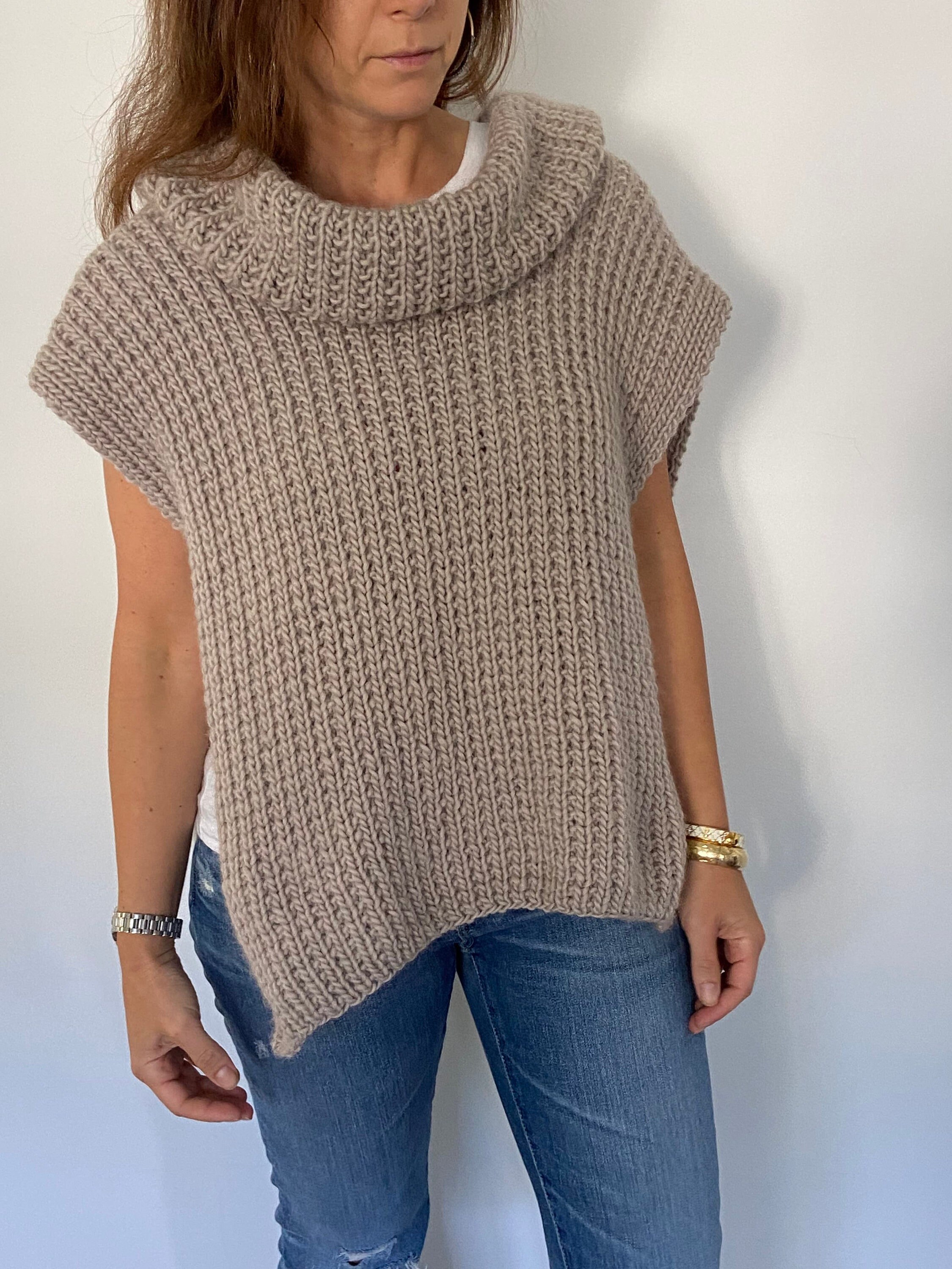  Crazy Cousin White V-Neck Sweater with Black Dickey