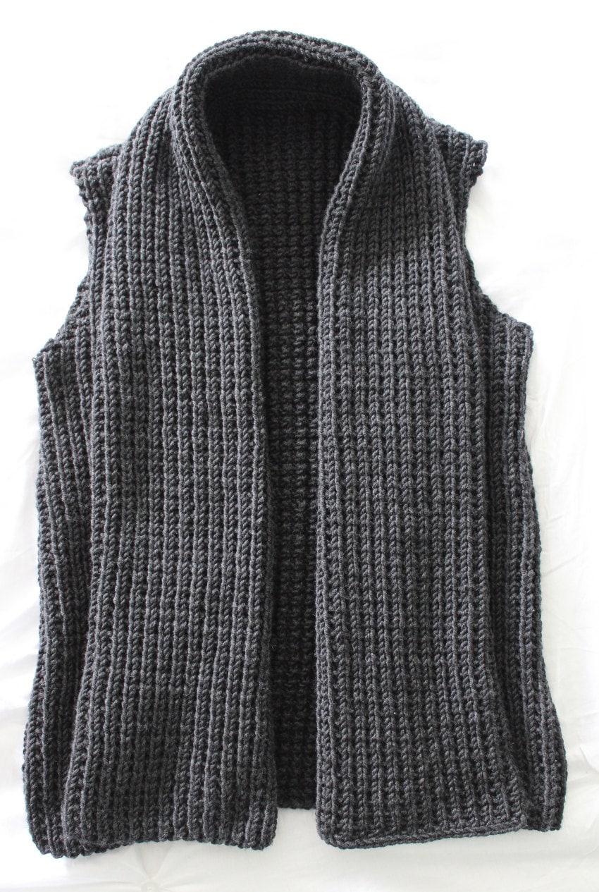 Knitting PATTERN- Chunky Wide Collar Vest PDF Knitting