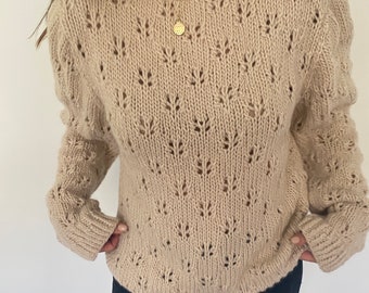KNITTING PATTERN- Pretty Little Sweater.  chunky knitting sweater pattern.  PDF