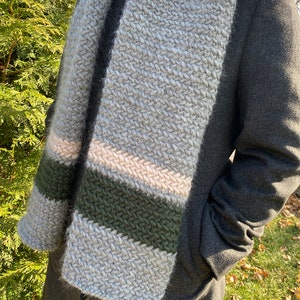 KNITTING PATTERN- Herringbone Scarf.  Chunky knit instant download knitting pattern