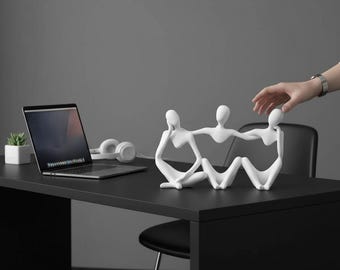 Nordic Abstract Figure Sculpture | Modern Flocked Art Statue | Living Room & Office Decor