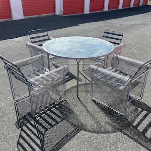 Beautiful Vintage Wrought Iron Patio Set RARE FIND