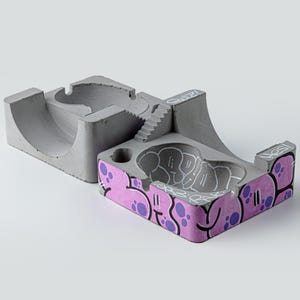 Posacenere in cemento personalizzabile - Design unico, fatto a mano, ispirato ai graffiti e agli skatepark.