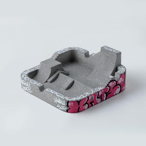 Handmade Graffiti Concrete Ashtray: Skate Park Inspired Decor
