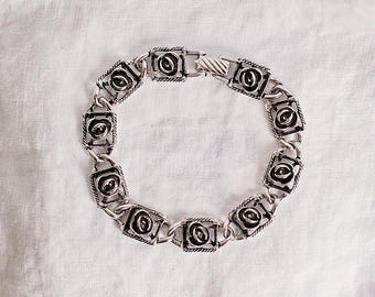 Silver tone Sarah Coventy Flower Squares Vintage Bracelet