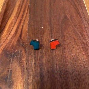 アース スタッド イヤリング - フェニックス コレクション