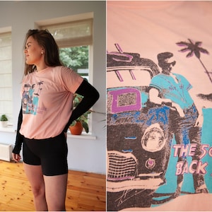 90s peach pink graphic top women size M, Vintage pastel pink cotton crew neck t-shirt