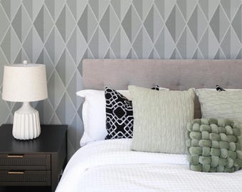 Textured Harlequin Diamond Wallpaper in Pale Mist Gray | Soft Tonal Geometric | Removable Peel & Stick