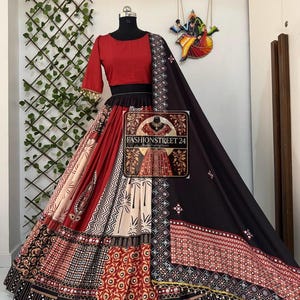 Traditionele mousseline Navratri Chaniya Choli voor vrouwen, doorgestikte Lehenga Choli voor Navratri, damesjurken voor Navratri, Garba Chaniya Choli