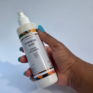 Turmeric & Aloe Cleanser Infused with Kojic, Carrot and Papaya Oils for Naturally Radiant Skin!