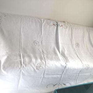 Antike weiße Tischdecke aus reinem, schwerem Leinen. Ca. 1930 aus Italien. Mit 12 Servietten