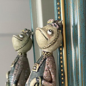 Frog collectible, art series &quot;City&quot;, handmade (OOAK), unique miniature, height 10 cm. Original work.