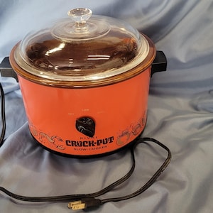 Vintage 1970s Retro Flaming Orange Rival Crock Pot Slow Cooker Short 2 QT Works