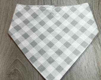 Customizable Pet Bandana with snaps: 100% Cotton flannel, washable and durable. Many sizes! Gray plaid pattern