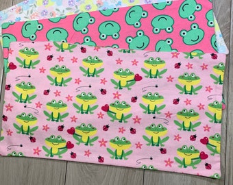 3-pack burp cloths: Frogs