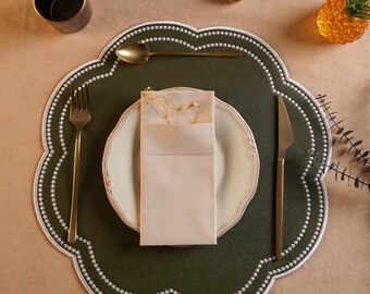 Embroidered Green Scalloped Faux Leather Placemat, Waterproof Elegant Dining Decor Mat