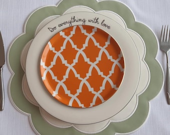 Green & White Faux Leather Placemat: Double Layered Flower Shape, Elegant Dining