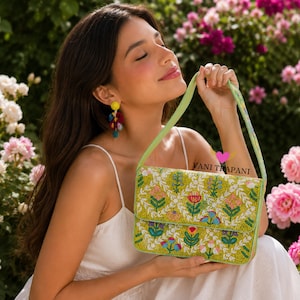 Green Floral Beaded Shoulder Bag, Cottage core Handbag, Botanical Garden Purse, Handmade Beaded Bag, Summer Statement Purse,Gift for Her