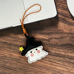 Handmade Leather Ghost Bag Charm, Cowhide Leather Keychain, Cute Leather Handbag Charm, Halloween Gift for Him, Birthday Gifts
