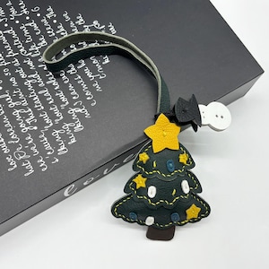 Leather Christmas Tree Bag Charm, Handcrafted Leather Keychain Charm, Leather Handbag Charm, Birthday Gifts, Gift For Friend, Christmas Gift
