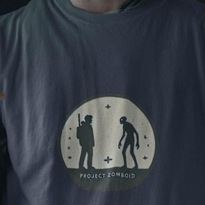 Project Zomboid Survivor Shirt – Minimalist Zombie Apocalypse Tee for Gamers