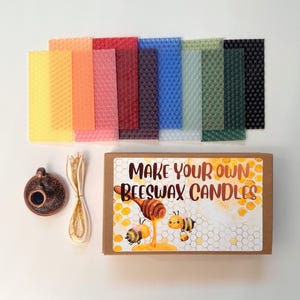 Kit DIY de roulées de bougies en cire d'abeille - 10 mini feuilles en nid d'abeille, ficelle dorée, mèche et support