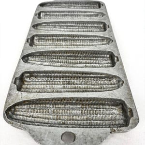 Vintage Wagner Ware Junior Krusty Korn Kobs Corn Cast Iron Bread Pan image 1