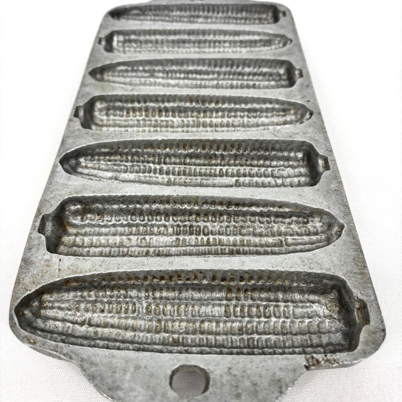 Vintage Wagner Ware Junior Krusty Korn Kobs Corn Cast Iron Bread Pan image 1