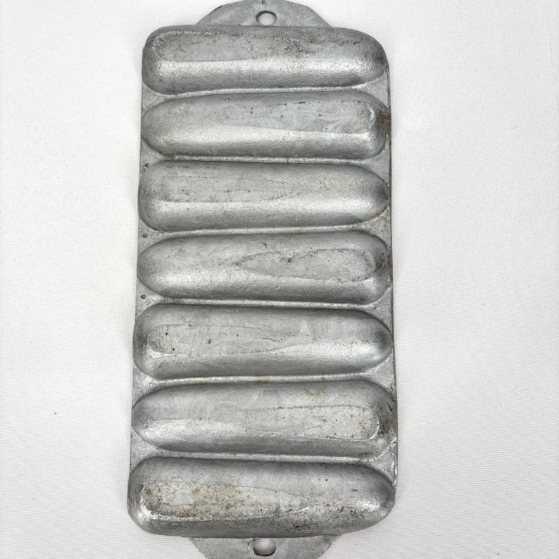 Vintage Wagner Ware Junior Krusty Korn Kobs Corn Cast Iron Bread Pan image 5