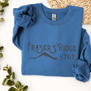 Bluza Frasers Ridge, romantyczna odzież fantasy, przytulny prezent dla miłośnika książek, słodka bluza fantasy, unisexowy sweter z okrągłym dekoltem, wygodny
