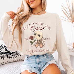 Opera Ghost Long Sleeve Tee Cute Broadway Phantom Halloween Gift for Her Trendy Long Sleeve T-Shirt Pullover Ghostly Costume Haunted Theme