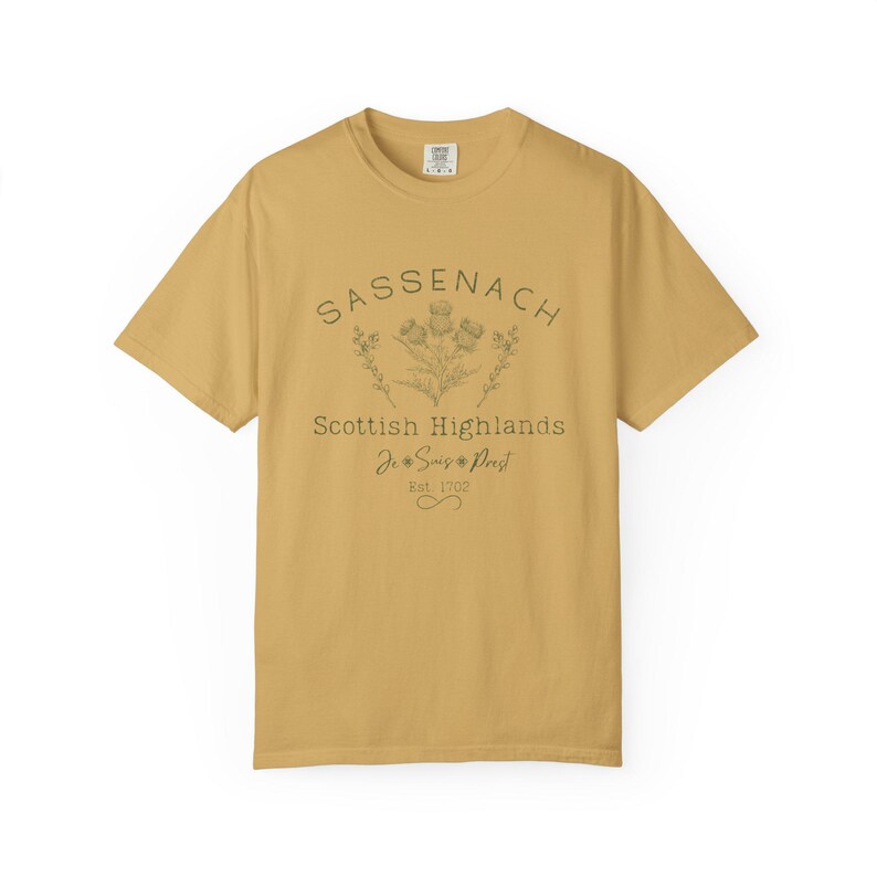 Sassenach Scottish Highlands T-Shirt - Comfort Colors Romance Tee immagine 7