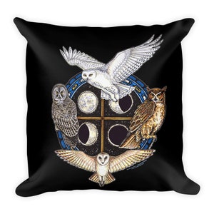 Great Horned Owl Barn Owl Snowy Owl Great Grey Owl Totem Premium Pillow
