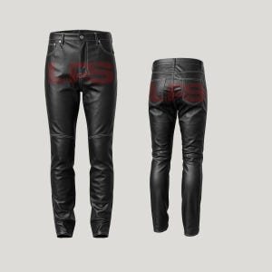 以下が含まれることがあります： 白いステッチが施された黒い革のパンツ。 パンツは前面と背面から表示され、縫い目と全体的なデザインが強調されています。 パンツはクラシックな5ポケットデザインです。