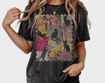 Retro Floral Cat Shirt, Comfort Colors Coquette Kitten Mom T-Shirt, Quilted Patchwork Kitty Lover Tee Scalloped Cat Mama Gift