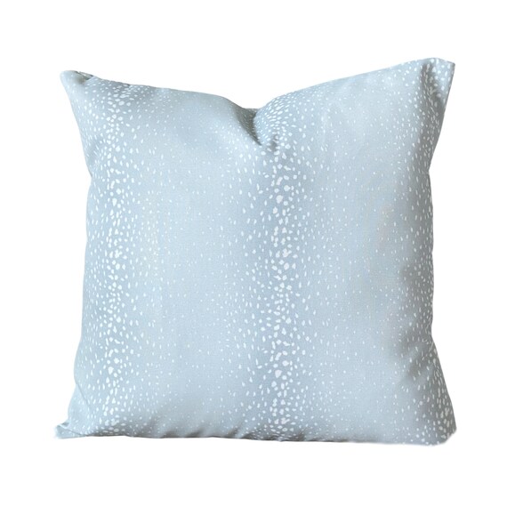 Navy and light blue throw pillows cheap