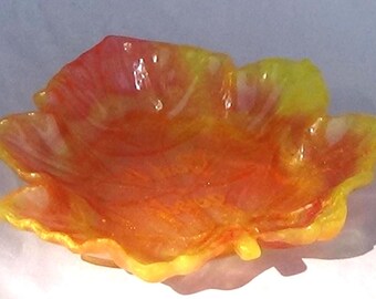 Maple leaf tray - Orange and yellow - God is Good