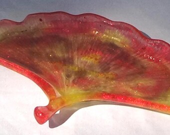 Fan leaf tray -  Red and yellow with hint of brown - Be Courageous