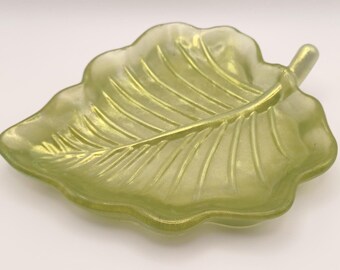 Leaf tray - Green with gold accents - Walk by faith not by sight