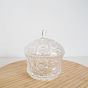 Vintage crystal clear glass candy dish, elegant jar with lid, decorative lidded cut glass bowl, home decor