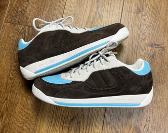 Rare Y2K Reebok “Round The Way” Low-Top Sneakers Designed by Kanye West - Size 11US