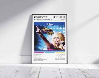 Könnte beinhalten: Gerahmtes Poster mit dem Albumcover von "Hannah Montana Forever" aus dem Jahr 2010. Das Poster zeigt Miley Cyrus, den Albumtitel und eine Titelliste. Der Hintergrund ist eine Mischung aus Blau und Lila.