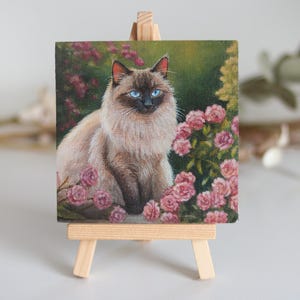 Élégance aux yeux bleus - Peinture de chat miniature, oeuvre d'art originale sur toile