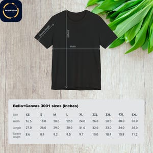 Maglietta unisex con gatto e cappello di carta stagnola: divertente teoria del complotto immagine 10