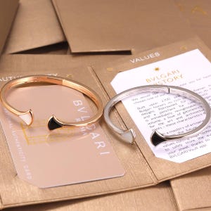 High-end luxury women's bracelets, white mother-of-pearl bracelets, 925 silver electroplated with rose gold gift for wife