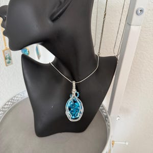 Celestial Resin Pendant Necklace,  Gemstone resin pendant, Mystical Resin Necklace, Galaxy Resin Art Necklace