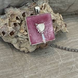 Handmade Resin Pendant Necklace, Mystical Resin Necklace, gemstone Resin Art Necklace